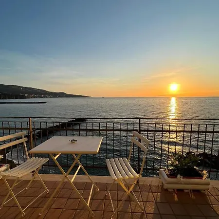 Residenza Mare Di Sotto Sorrento * Meta